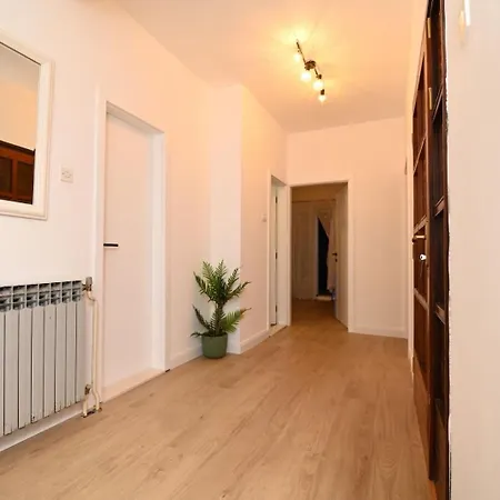 Santa Barbara Apartamento *