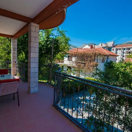 Santa Barbara Apartamento